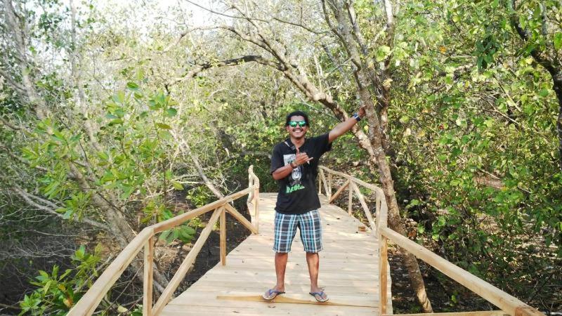 BK Homestay, Batukaras Luaran gambar